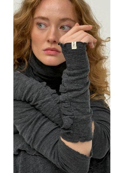 Hovedbilde PreOrder: 1509 Flounce Wrist Warmers, Bubble Wool