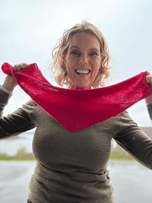 Hovedbilde 1040 TriangelSkjerf (S), Raspberry, Merino