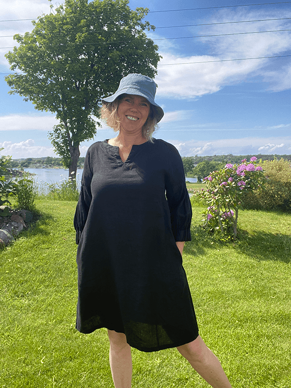 12029 Kjole, Black, Lin Tynn