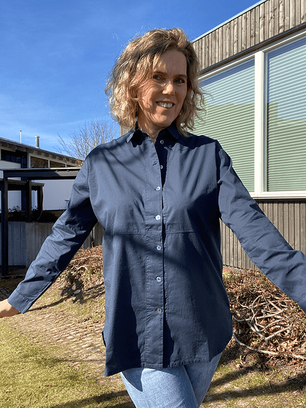 13007 Skjorte Vid, Midnight Blue, Poplin