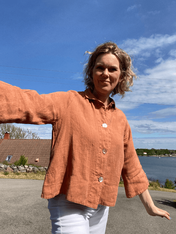 12040 Jakke Lab, Pecan Brown, Lin Tynn