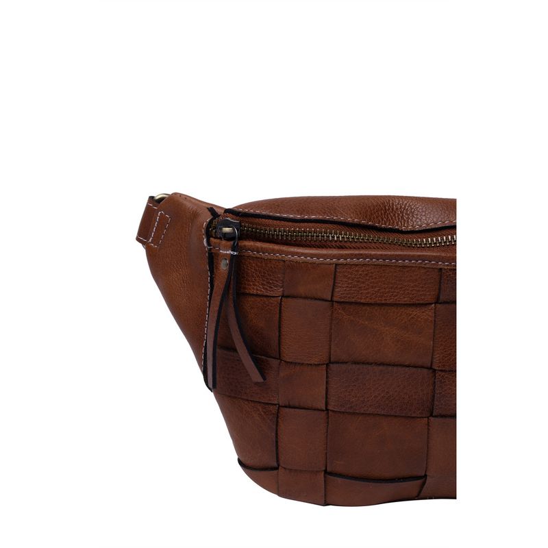 Noor Bumbag, Walnut, Skinn