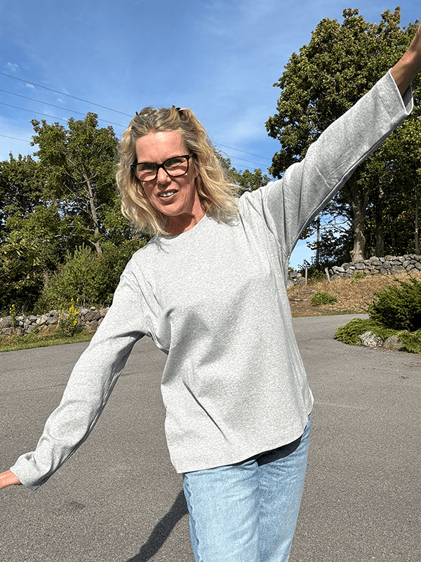 4324-1 Genser Relaxed LS u/logo, Dawn Grey Melange, Bomull